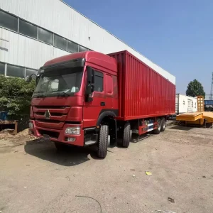 10-15 CBM Dry Freight Box Van for City Distribution Mobile Workshop Van with Generator Tool Racks