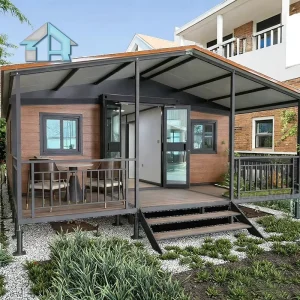 20FT 40FT Expandable Container House 2-3 Bedroom Prefab Modular Steel Home with Double Wing Design for Villa Hotel Glamping