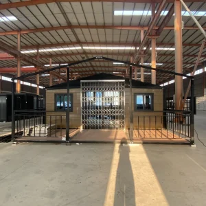 20Ft 40Ft Mobile Prefabricated Tiny Luxury Villa 2 3 4 5 Bedroom Prefab Expandable Container House Hotel Living Room Modern Mall