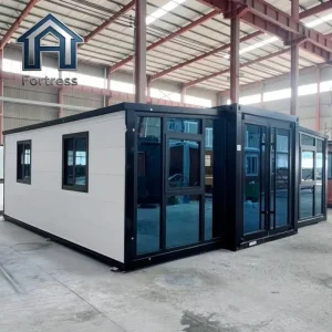 20ft Shipping Container House High Quality Prefabricated Living Container Expandable House Container Pool House