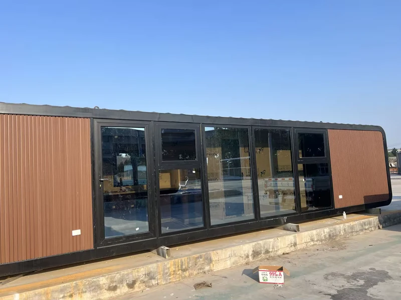 Expandable Container Houses for Flexible Property Projects 3 40FT Two Story Apple Cabin Container House SAA Plug Power Outlet Screen Fire Resistant for Australia New School Living Room