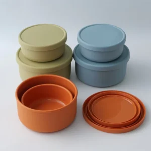 700ml Silicone Sealed Food Grade Lunch Box Portable Fruit and Food Container Microwave Heatable for Freshness