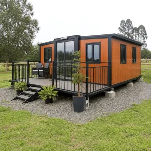 Container House 20ft Expandable Container House Prefab House Modern Wood Grain Resort Villa with Deck