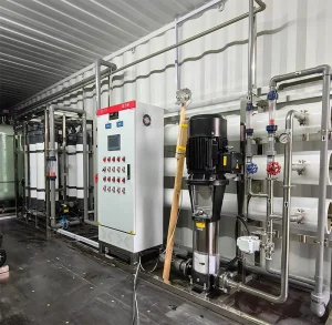 Containerized 6000LPH RO UF Water Purifier System with Storage Tank and Constant Pressure Water Supply 1 Year Warranty 5 kW 380V