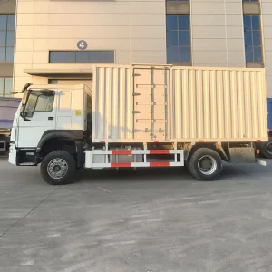 Customized 4X2 15Ton 351-450HP Euro 3 Diesel Dry Box Cargo Van