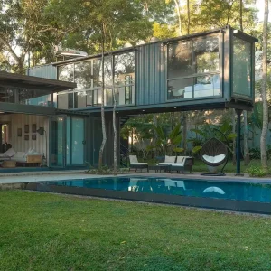 Customized High end 20ft 40ft Multi storey Luxury Finishes Movable Modified Shipping Container Villa House