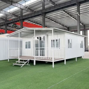 Factory Custom Design 20ft Soundproof Moistureproof Expandable Container House with Terrace