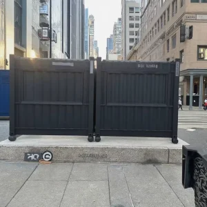 Factory Directly Sell Durable Steel ISO Standard Shipping Container Steel Structure House Customized Color Customizable