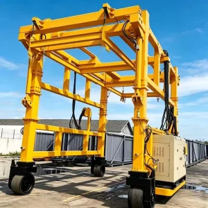 Hydraulic Diesel Model 45-Ton Rubber-Tyred Container Straddle Carrier for Port Terminals and Large Container Handling Operations