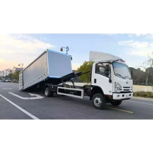 ISUZU 4×2 Roll off Curtain Side Box Truck Hydraulic Tilt Container Van Cargo Truck for Logistics Dry Goods Transportation