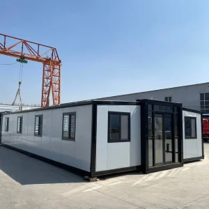 Insulated 40Ft 20Ft Prefabricated Movable Modern Expandable Container House 4 Bedroom Prefab Shipping Portable Home