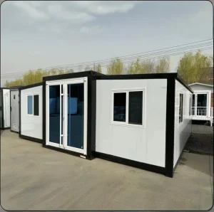 Insulated Prefabricated Luxury Container Expandable Villa Two Bedroom Prefab Outdoor Folding Home Modern Design White Color