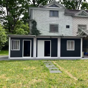 Luxury Tiny Prefabricated Steel Structure Container House Mini Home Modern Modular Shipping Containers Kitchen Bedroom Entry