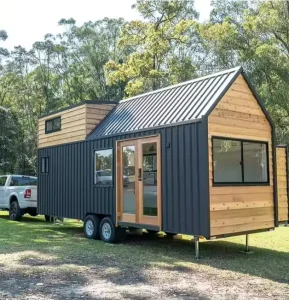 Modern Designed Small Prefabricated Mobile Trailer House Economical Outdoor Application