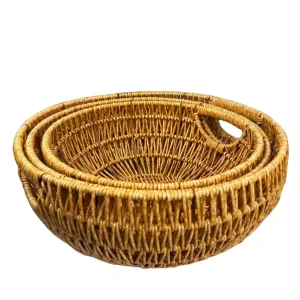 Modern Handmade Plastic Rattan Woven Round Storage Basket for Rural Kitchen Vegetable Fruit Desktop Organization Home Decoration