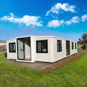 Modular 20ft 40ft Prefabricated Sandwich Panel Metal Frame Expandable Shipping Container House Kits