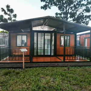 Portable 20ft 40ft Expandable Prefabricated Steel Container House for Camping or Office Use