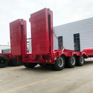 Professional Manufacturer’s Lowbed Trailer Heavy Duty Low Bed Semi Trailer With Steerable Axle