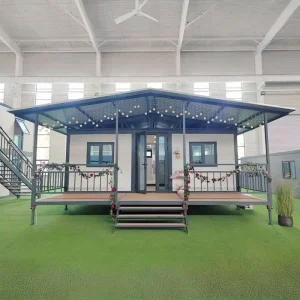 Ready Move In 40ft 20ft European Modern Prefabricated Wooden Container House Expandable Steel Villa Sandwich Panel Hotel Bedroom