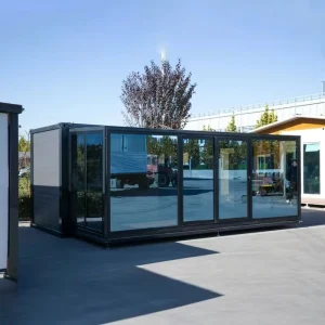 Slide Out Expandable Container House Modular Prefab Home with Large Space Modern Design Waterproof 30-40 Year Life Span