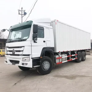 Used Sinotruck Howo 6X4 20Ton 371 HP Dry Box Container 10 Wheels LHD RHD Van Cargo Truck